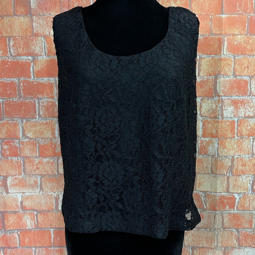 Norton‎ McNaughton Semi Sheer Lace Top